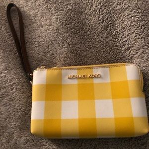 MICHAEL KRS DOUBLE ZIP LEATHER WRISTLET